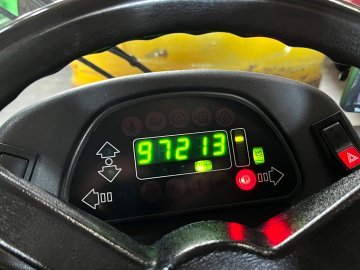 Ciągnik terminalowy elektryczny, pojazd holowniczy Linde P250