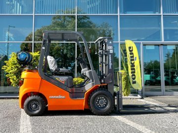 Wózek widłowy gazowy Lonking LG20GLTX
