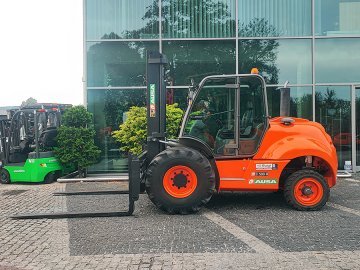 Wózek widłowy terenowy Ausa C 500 H