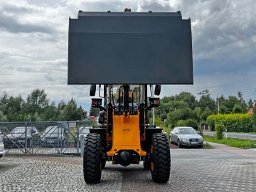 ładowarka kołowa Lonking CDM835H