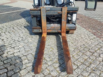 Pozycjoner z przesuwem bocznym wideł Meyer 6-0116G