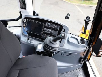 koparko ładowarka Lonking 83C