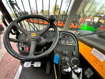 Ładowarka teleskopowa JCB 533-105