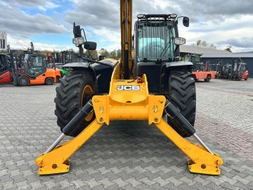 Ładowarka teleskopowa JCB 533-105