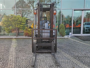 Wózek widłowy Toyota 02-8FGF15