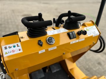 Miniładowarka kołowa skid steer Günstig D480