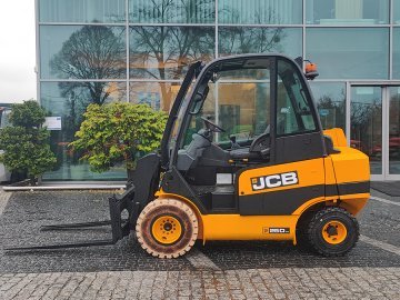 Wózek widłowy teleskopowy JCB TLT25D