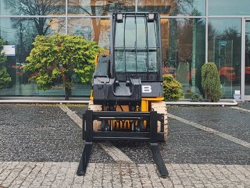 Wózek widłowy teleskopowy JCB TLT25D