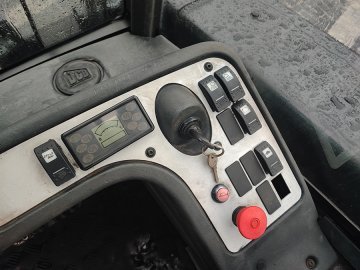 Wózek widłowy teleskopowy JCB TLT25D