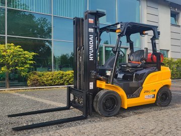 Wózek widłowy Hyundai 25L-9A