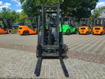 Wózek widłowy elektryczny Linde E16C
