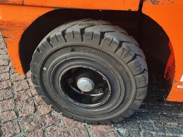 Wózek widłowy Toyota 02-8FGF30