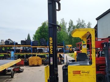 Wózek widłowy wysokiego podnoszenia elektryczny reach truck Hyster R1.6H