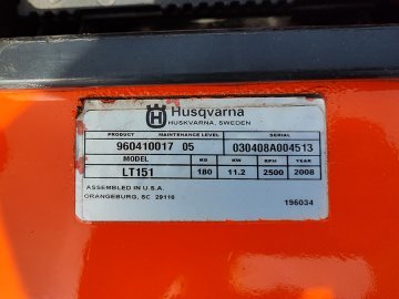 kosiarka traktorek ogrodowy Husqvarna LT151