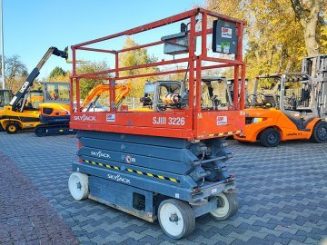 Zwyżka podnośnik nożycowy Skyjack SJIII-3226