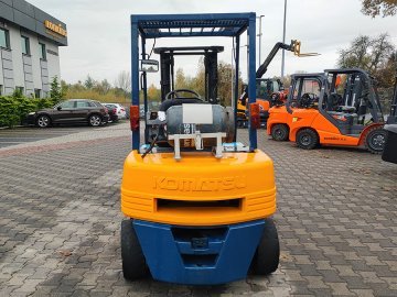 wózek widłowy Komatsu FG25-11