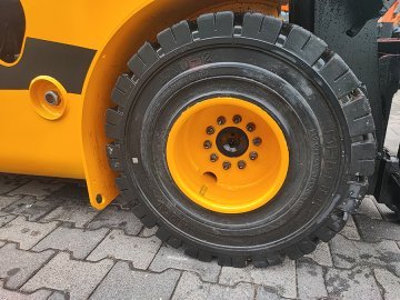 Wózek widłowy JCB TLT30D