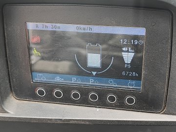 wózek elektryczny Jungheinrich EFG215