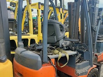 Wózek widłowy elektryczny Toyota 8FBET15 SPRZEDAŻ NA CZĘŚCI