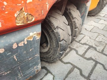 Wózek widłowy elektryczny Toyota 7FBEF15 SPRZEDAŻ NA CZĘŚCI