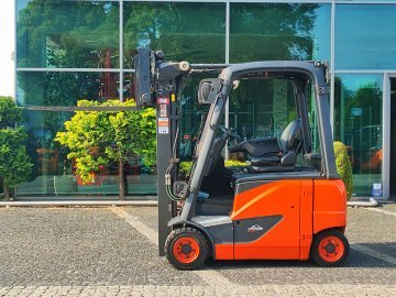 Wózek widłowy elektryczny Linde E16PH-02