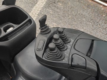 Wózek widłowy elektryczny Linde E14-02