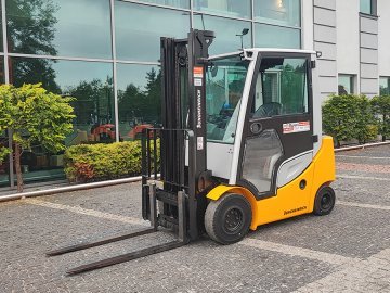 Wózek widłowy Jungheinrich DFG 320s