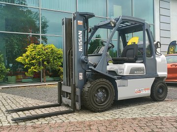 wózek widłowy Nissan UG1D2A32LQ