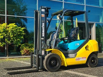 Wózek widłowy Komatsu FD25T-16R