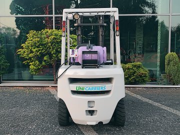 Wózek widłowy Nissan UniCarriers UG1F2A35DU