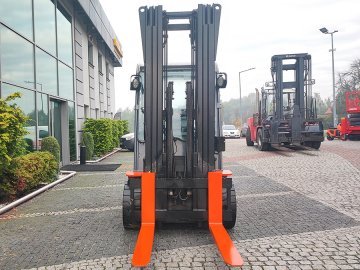 Wózek widłowy elektryczny Toyota 8FBMT40