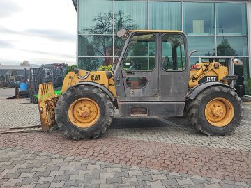 Ładowarka teleskopowa Caterpillar TH62