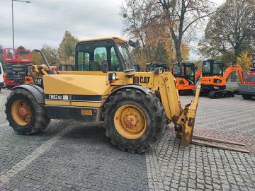 Ładowarka teleskopowa Caterpillar TH62