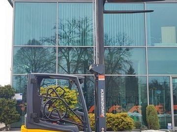Wózek widłowy elektryczny Jungheinrich EFG 216K