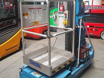Przesuwny podnośnik osobowy Genie IWP-25S