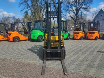 Wózek widłowy Caterpillar GP15NT