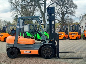 Wózek widłowy Toyota 02-6FGF30