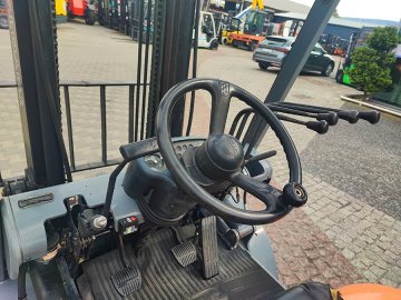 Wózek widłowy Toyota 02-6FGF30