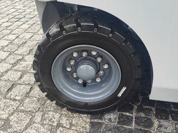 Wózek widłowy elektryczny Lonking LG18B 4 m D