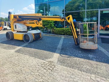 Podnośnik koszowy przegubowo-teleskopowy hybryda Niftylift HR15NDE