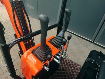 Minikoparka gąsienicowa AGT QH12R