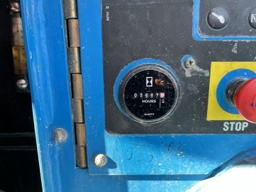 Podest roboczy terenowy zwyżka nożycowa Genie GS3268