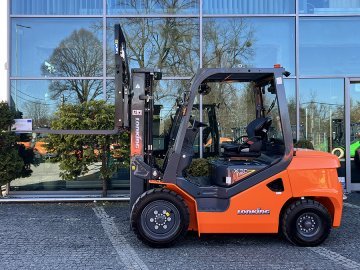 Wózek widłowy Lonking LG30DTX 4,5 m T