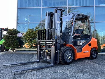 Wózek widłowy Lonking LG30DTX 4,5 m T