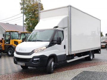 samochód dostawczy kontener z winda Iveco Daily 70C18