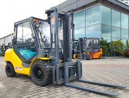 Komatsu FG35AT-16R