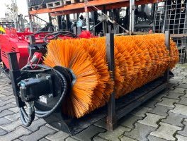 Captok SE61 zamiatarka Skid Steer